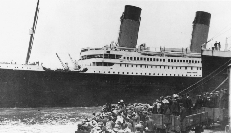 Il TITANIC lascia Southampton.