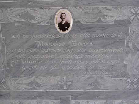 Lapide dedicata a Narciso Bazzi.