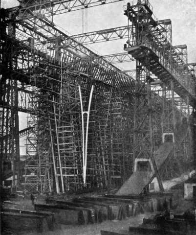 Novembre 1909: lavori alla prua.