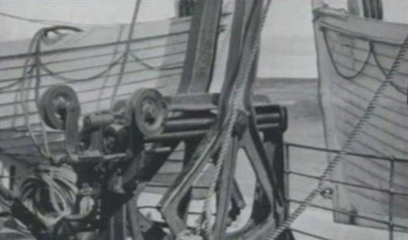 Un particolare delle gru costruite dalla Welin Davit and Engineering.